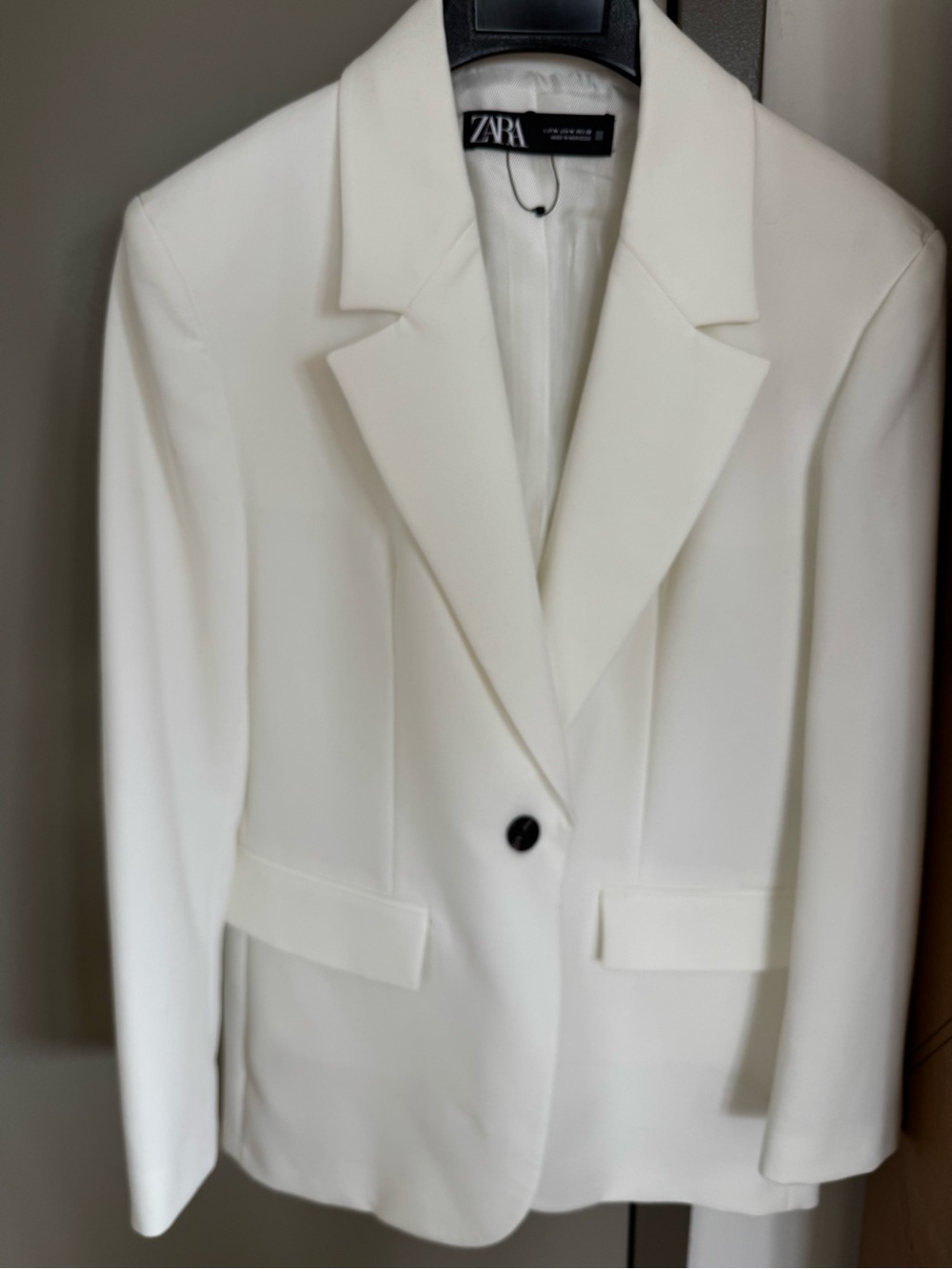 Zara White Tailored Blazer with Black Label Detail